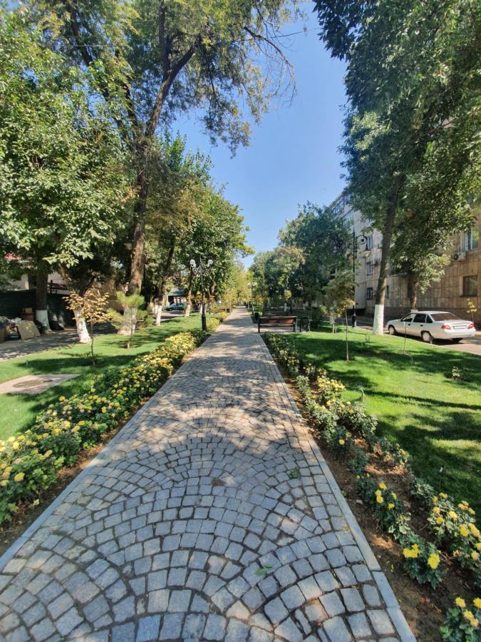 2-Х Комнатная Квартира Посуточно 쉼켄트 외부 사진